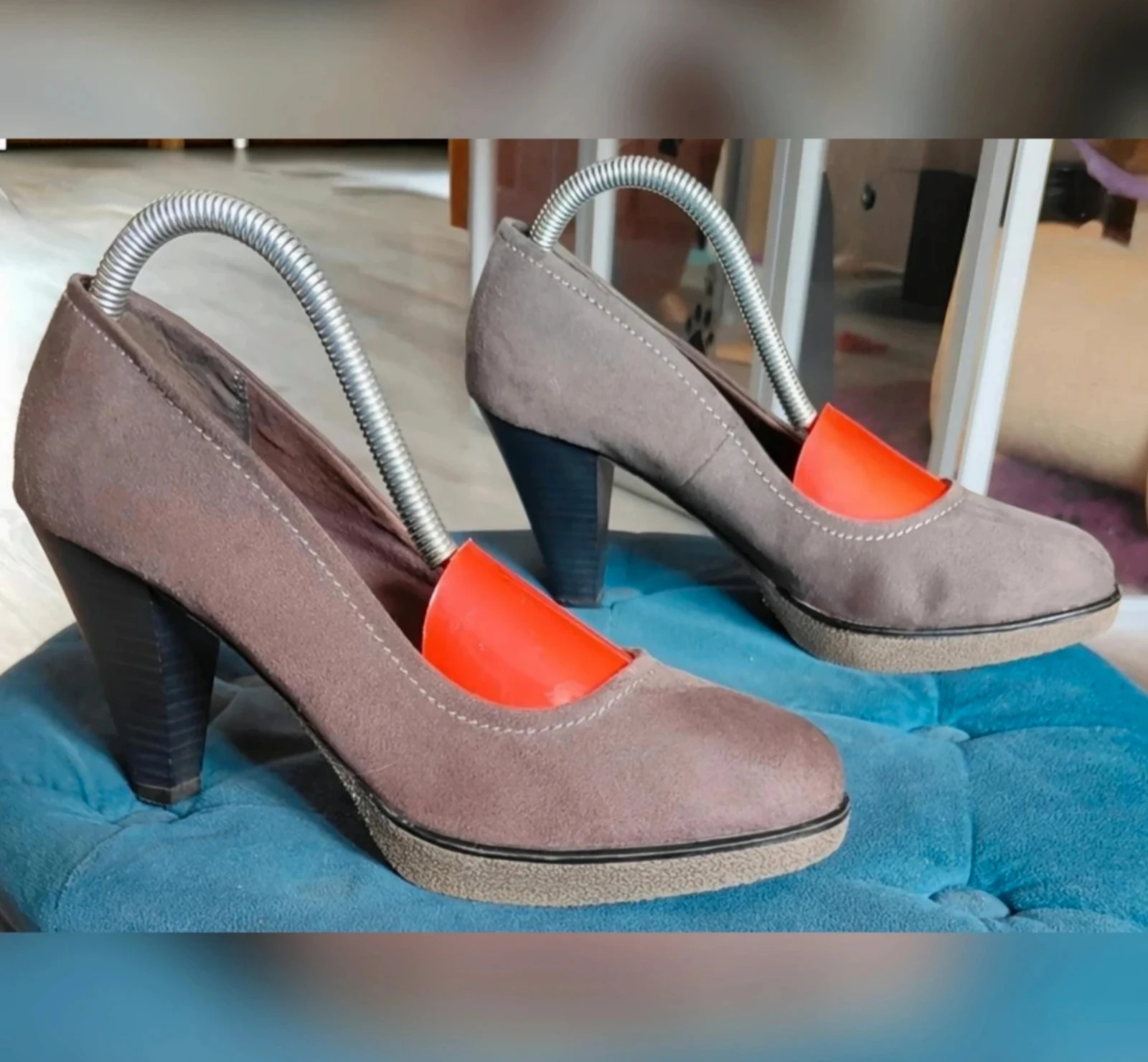 Belles pumps en daim gris foncé Novocento taille 39 – photo 3